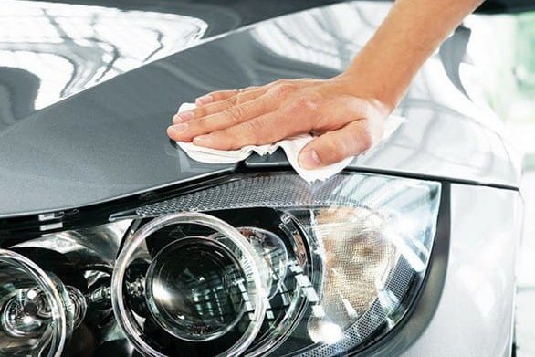 Đánh bóng đèn pha ô tô bằng nguyên liệu có sẵn ở nhà